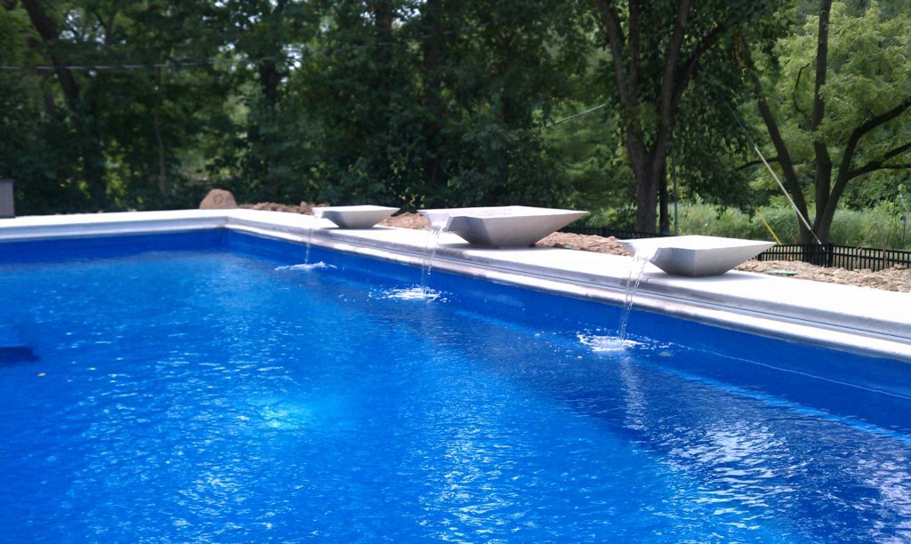 Pool Fountains in Kansas City