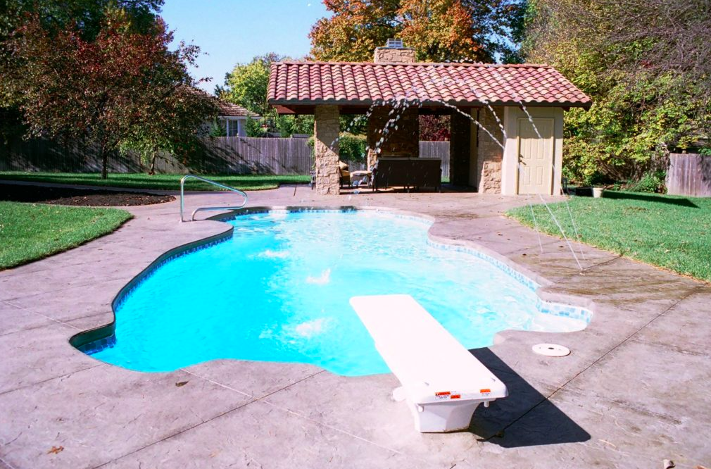 pool water features