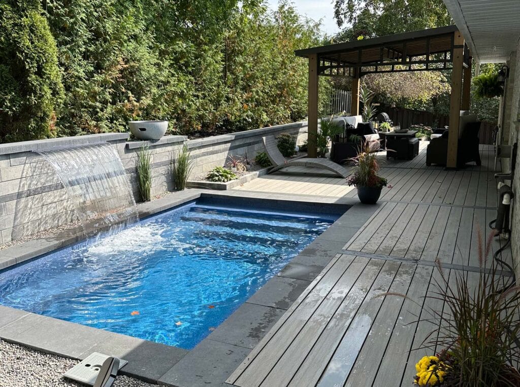 Milan 10.16 pool